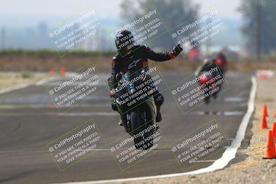 media/Sep-20-2025-TrackDaz (Sat) [[27f0cde673]]/B Group/220pm (Turn 9)/